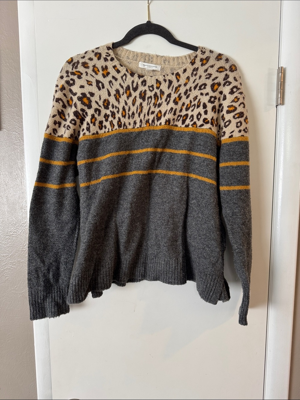 Cozy Leopard/Striped Sweater - Gray/Yellow Sz L